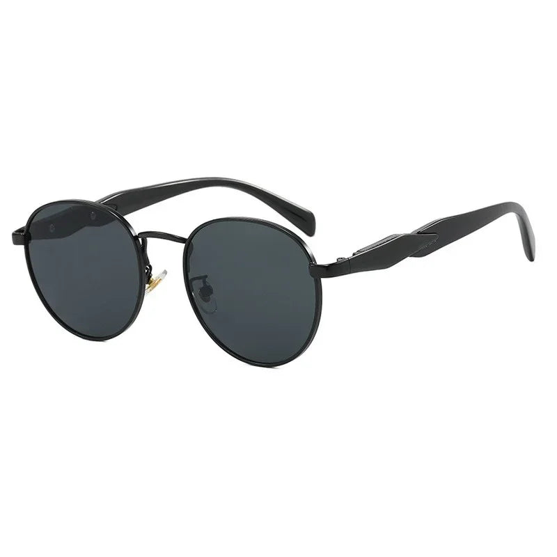 Vintage round metal sunglasses. With UV400 protection.