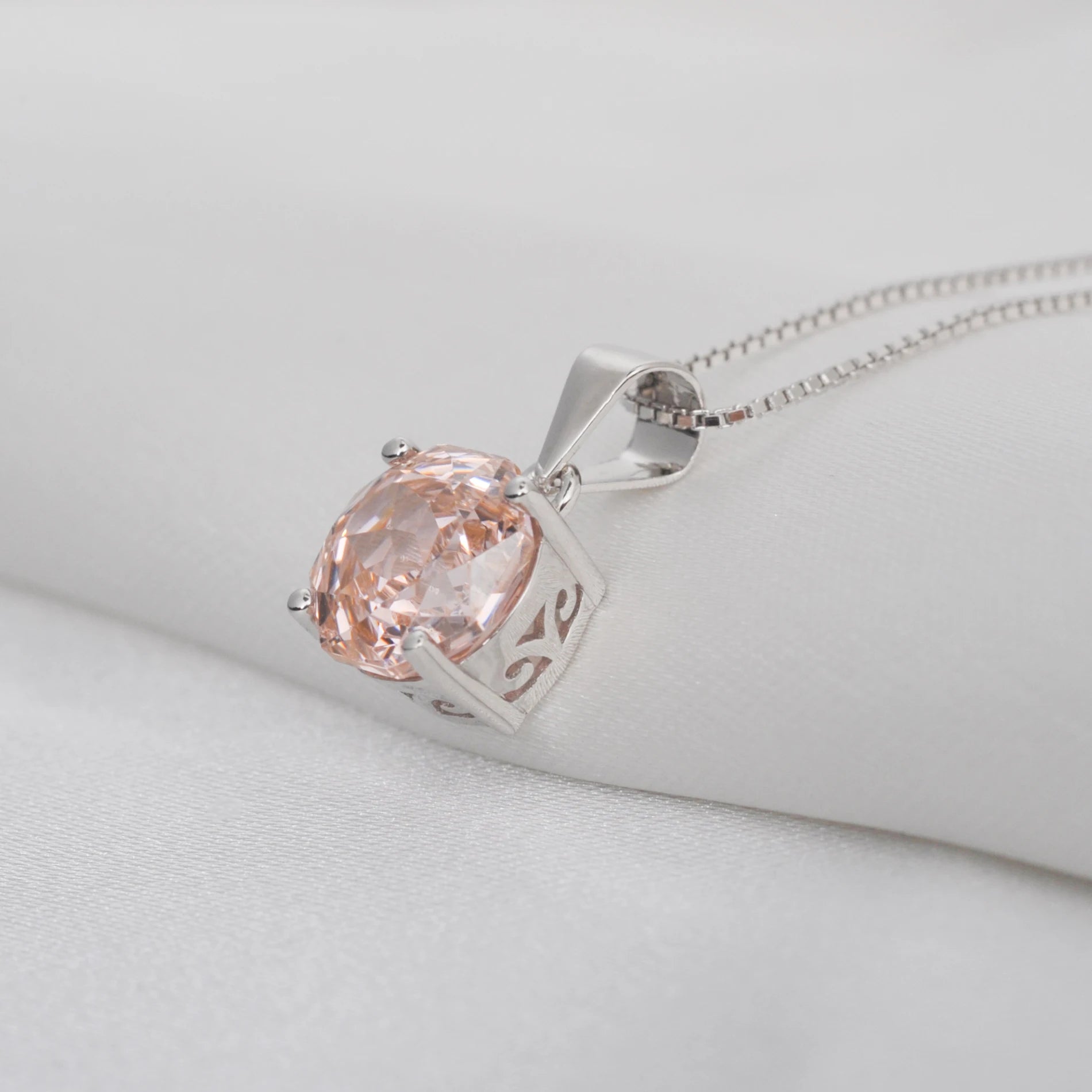 Women’s Elegant 2ct Morganite Pink Pendant