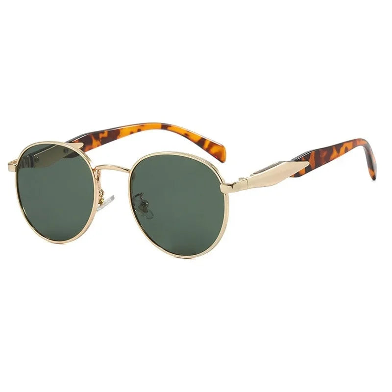 Vintage round metal sunglasses. With UV400 protection.