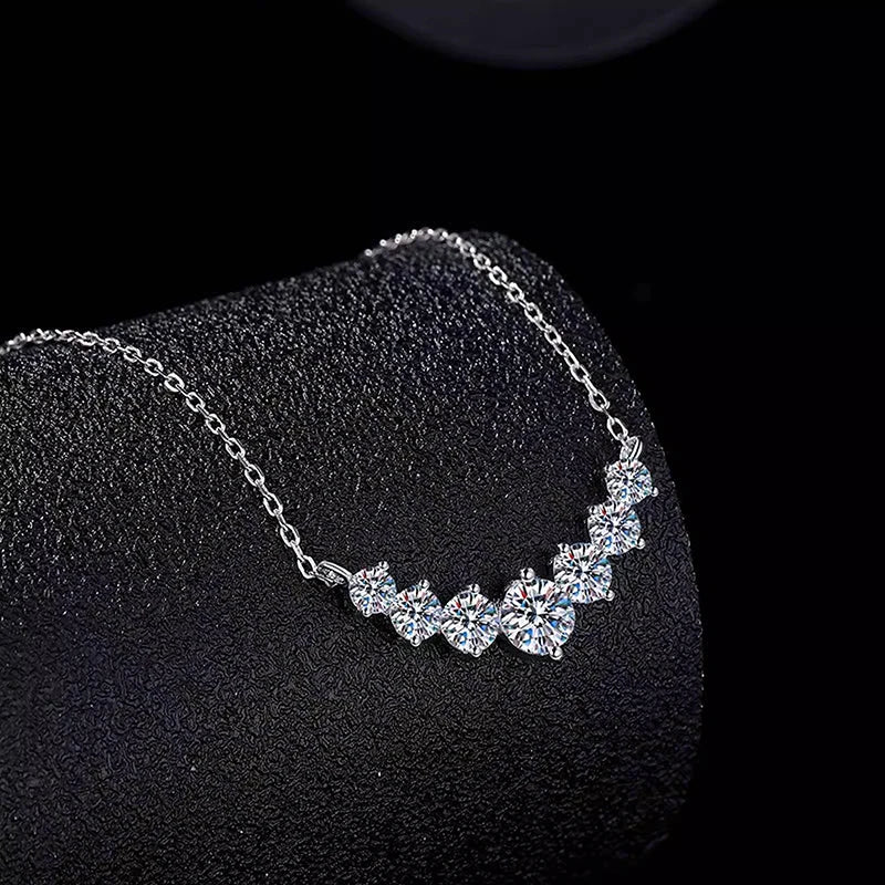 U-Smile Moissanite Necklace D VVS1